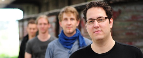 tl_files/parallaxe/band_maile.jpg